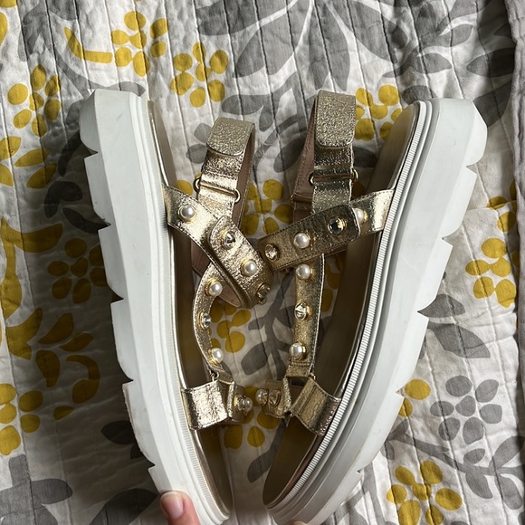 Stuart Weitzman 11.5 Zoelie Crystal pearl diamond sport sandals - Picture 4 of 12